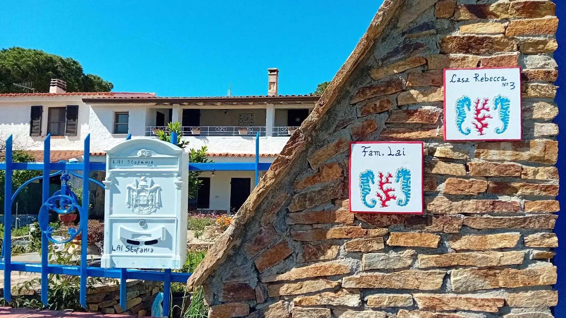 Casa Rebecca San Giovanni Posada  Italia